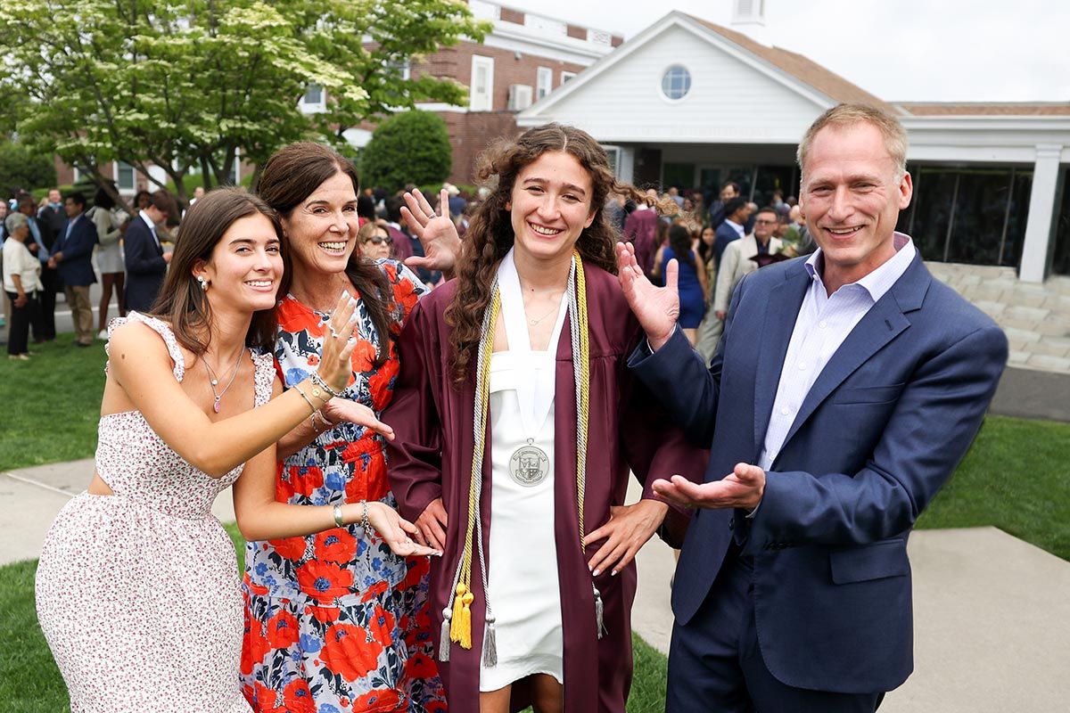 SLS Valedictorian and Ridgefield resident Lena Olbrys and her family: Cailin ‘27, Michele, and Greg