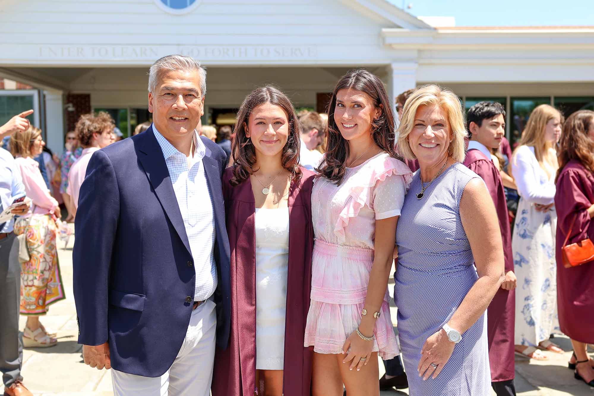 The Kubick Family of Ridgefield: Ron, Tylie ’26, Reese ’25, and Jenn